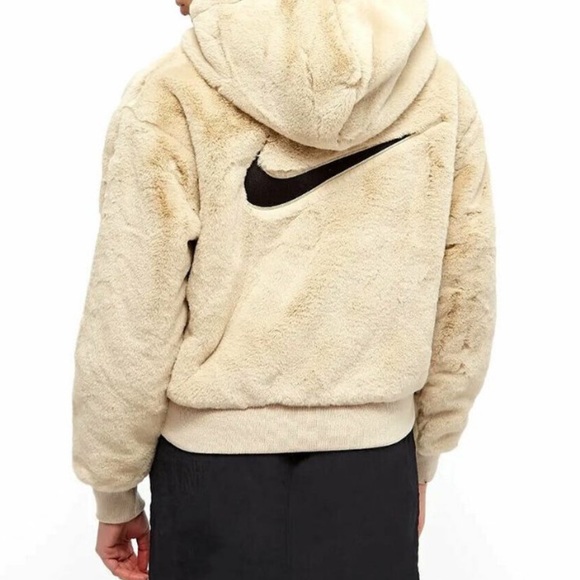 Nike Sportswear Essentials Faux Fur Jacket DD5116-013 Women Size xs - Picture 3 of 9